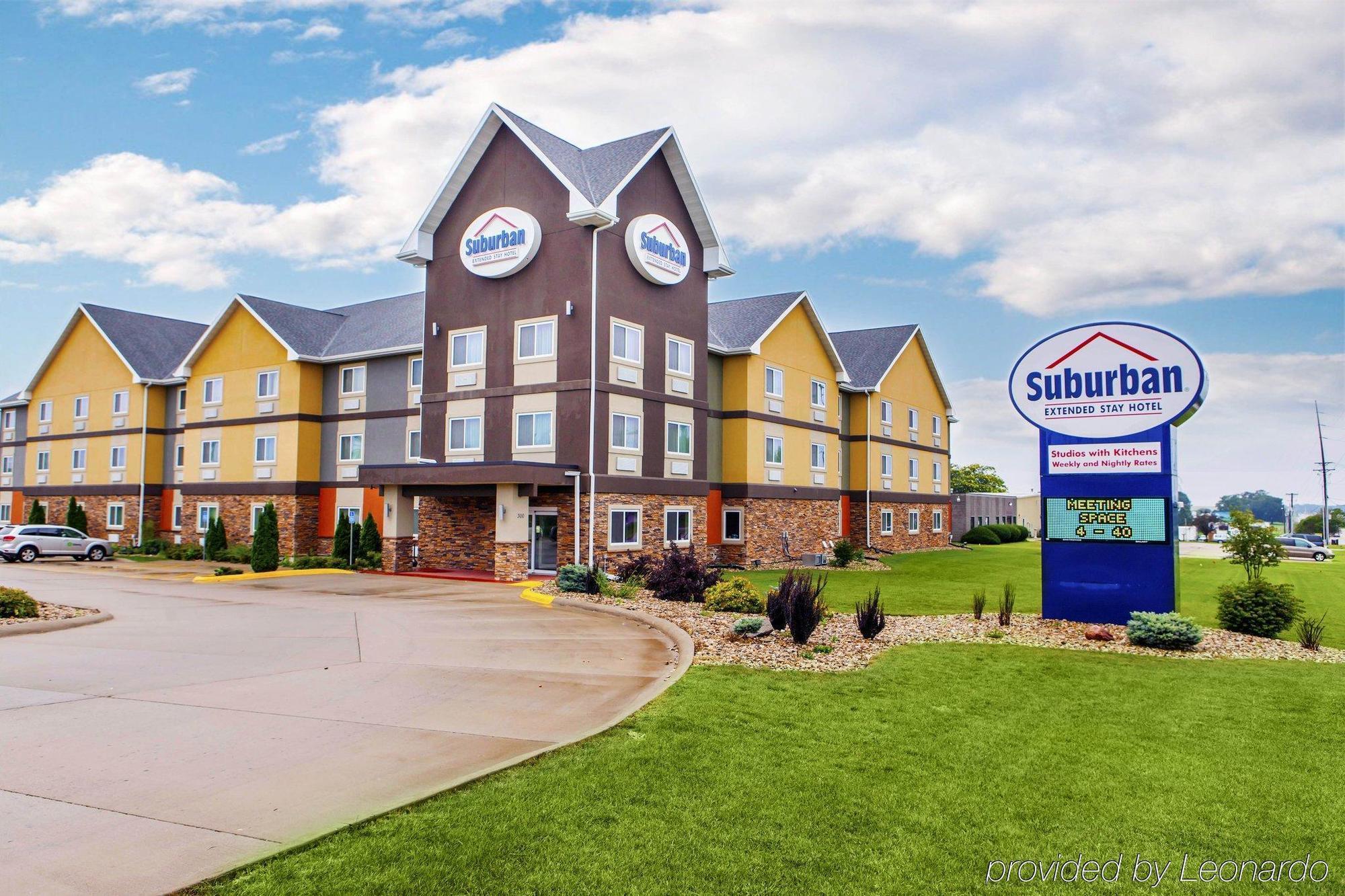 Suburban Studios Cedar Falls Dış mekan fotoğraf