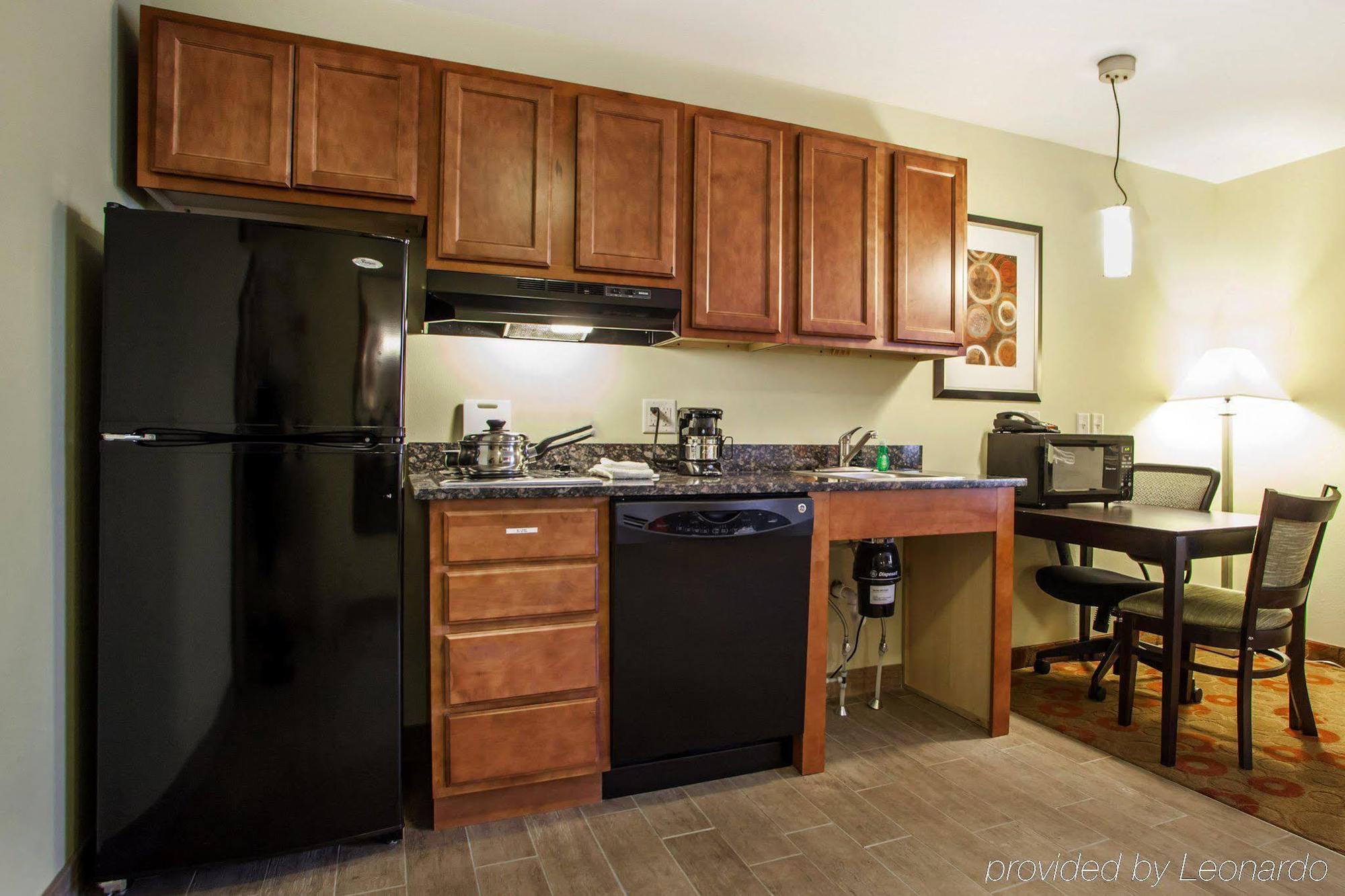 Suburban Studios Cedar Falls Dış mekan fotoğraf