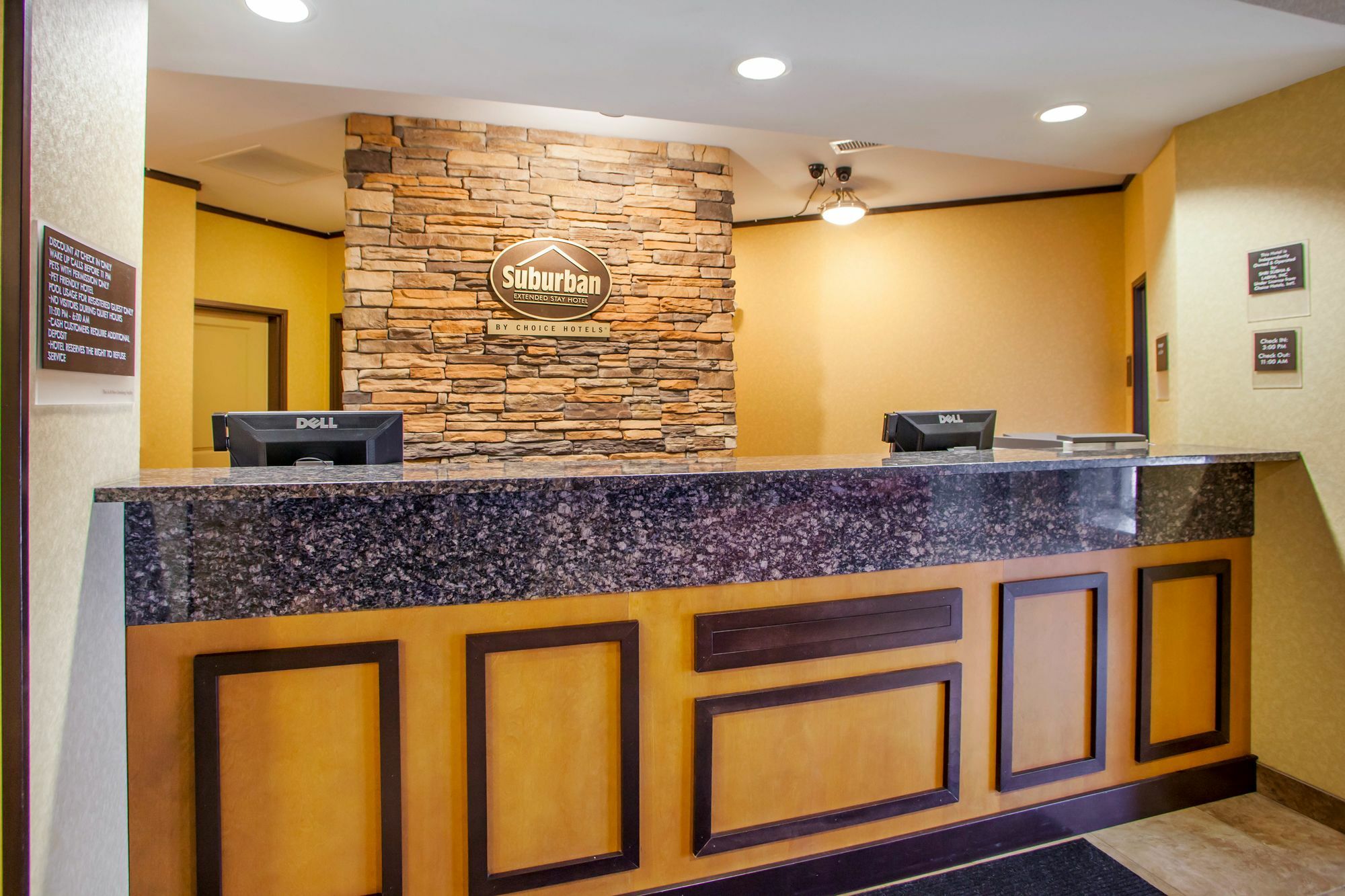 Suburban Studios Cedar Falls Dış mekan fotoğraf